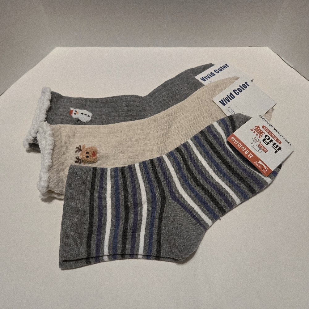 Cute Holiday Socks (Made In Korea)